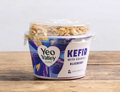 Blueberry Kefir Yogurt with Granola (180g)
