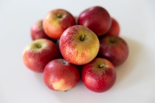 Apples (700g)